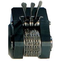 Numéroteurs pour presse - marquage en creux pour pièces métalliques ou plastiques - versions automatiques et manuelles disponibles_0