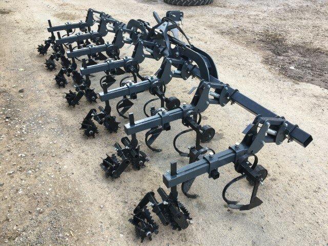 Bineuse agricole NC DK 6 rangs - 7 éléments - repliable hydraulique - Occasion - Largeur 4,5 m_0