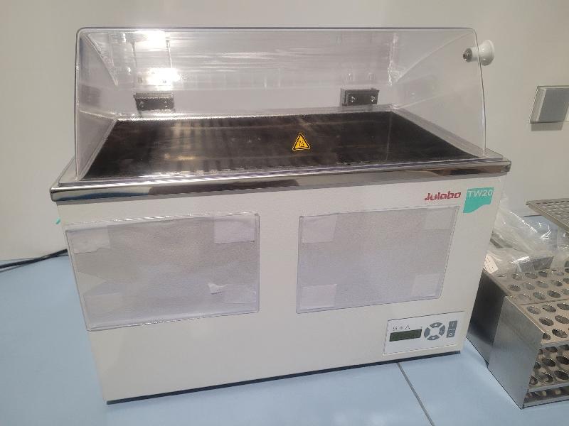 Bain-marie de laboratoire Julabo TW20_0