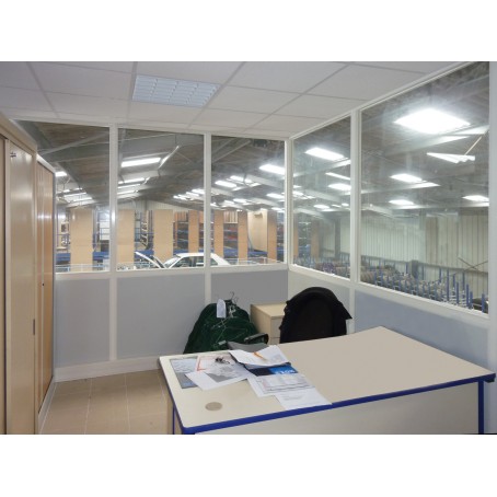 Cloison modulaire pour la réalisation de bureaux ou d'espaces clos_0