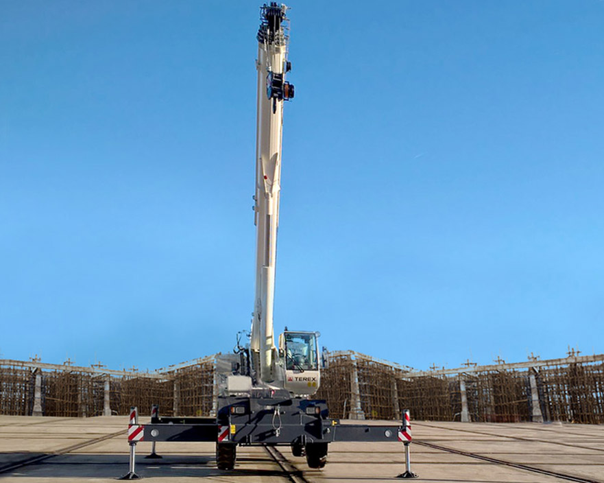 Grue de chantier rt45l_0