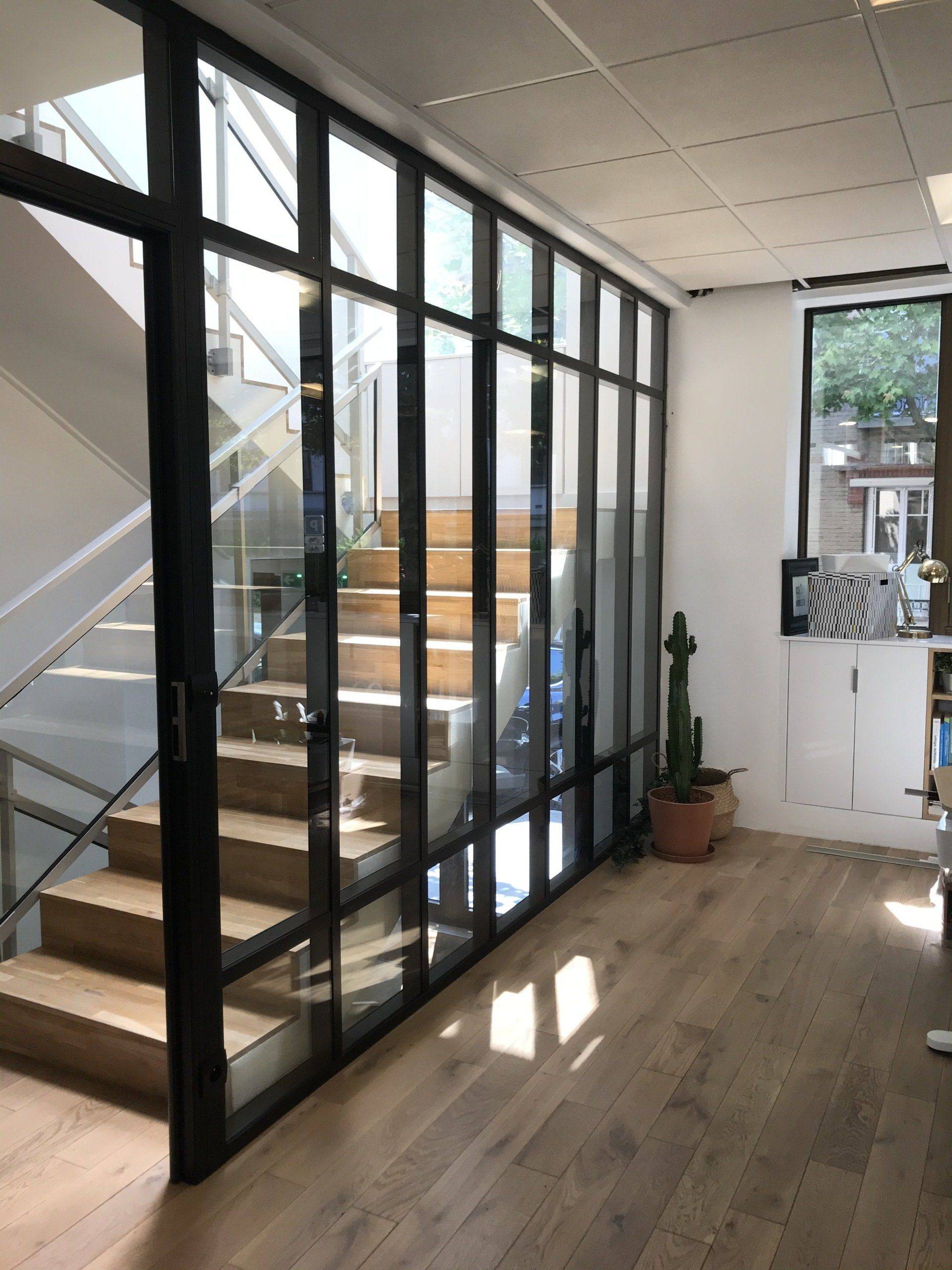 Cloison modulaire pleine toute hauteur simple et polyvalente  pour les professionnels et les collectivités_0