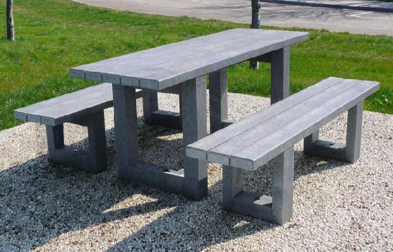 TABLE PIQUE-NIQUE AZUR - plastique recyclé - sans enjambement - version PMR disponible_0