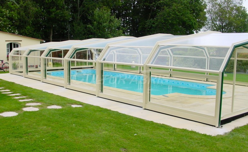 Abri piscine mi-haut BORA - télescopique motorisé - robuste et esthétique - Cultur'Abris_1