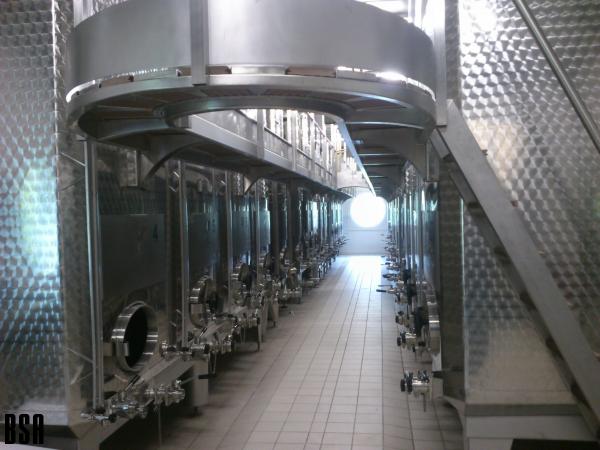 Cuve inox parallélépipédique vinicole - Inox 316L/304L - Régulation thermique et finitions personnalisées_0