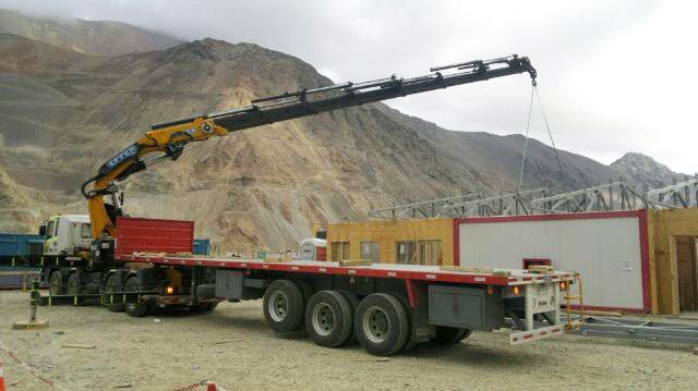 Grue auxiliaire Effer 1155 - pression 355 bar - portée jusqu'à 35 mètres_0