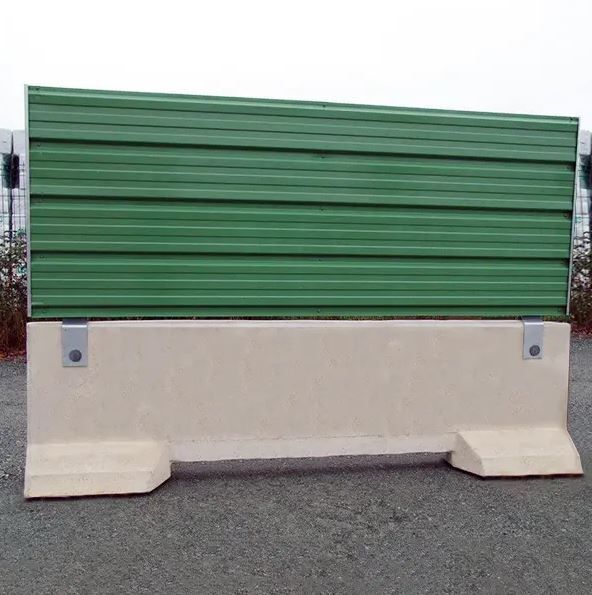 Palissade tôle bac acier pour l'accès, la fermeture, le contrôle et la sécurité des chantiers, des espaces publics et des lieux de rassemblement_0