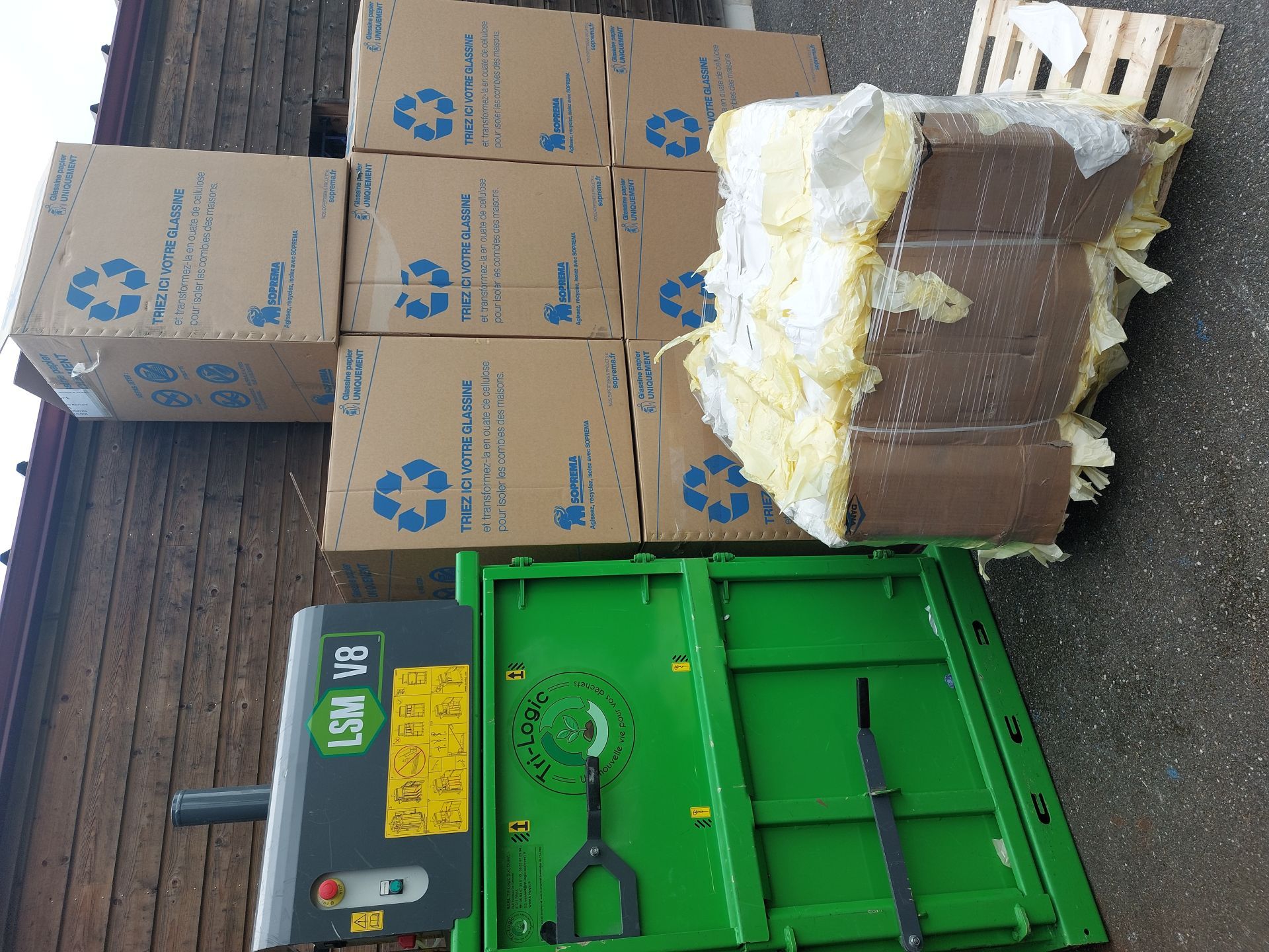 Presse à balles moyenne V8 pour hôpitaux et cliniques - Solution hygiénique et silencieuse._1