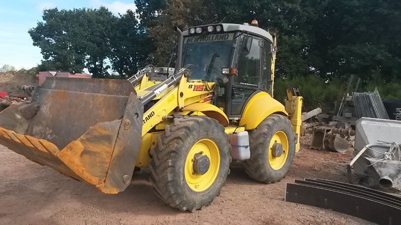Tractopelle new holland b 115 ban_0