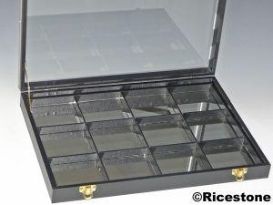 4G) COFFRET LUXE VITRÉ 26X36CM 12 COMPARTIMENTS, FOND MIROIR.