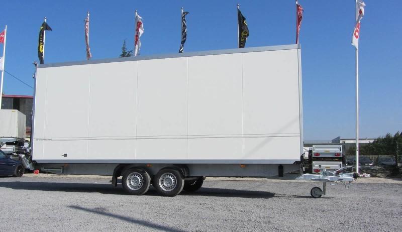 Remorque fourgon Humbaur 5232 - 2 essieux, panneaux sandwich 45 mm, PTAC 3500 kg_0