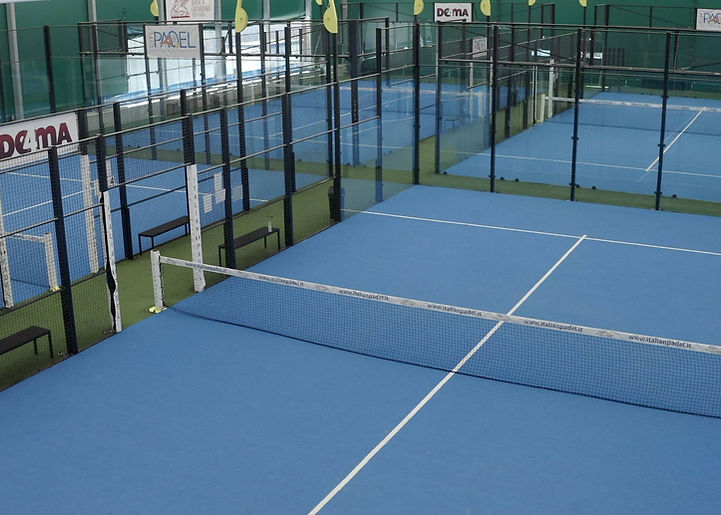 Terrain de padel - Padel INDOOR - Verres trempés 12mm - Structure adaptée intérieur_0