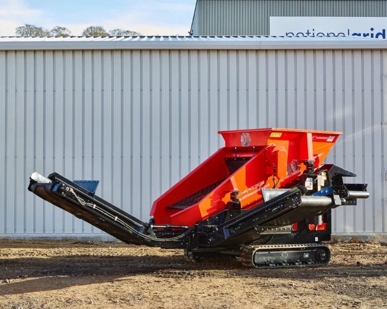 Crible  autonome à deux étages  idéal pour le recyclage et la revalorisation de vos matériaux  -  3-WAY/3-WAY Plus RED RHINO_0