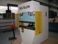 Presse plieuse BOUTILLON - 1000 x 25 T - CN DNC 80 - Année 2000_0