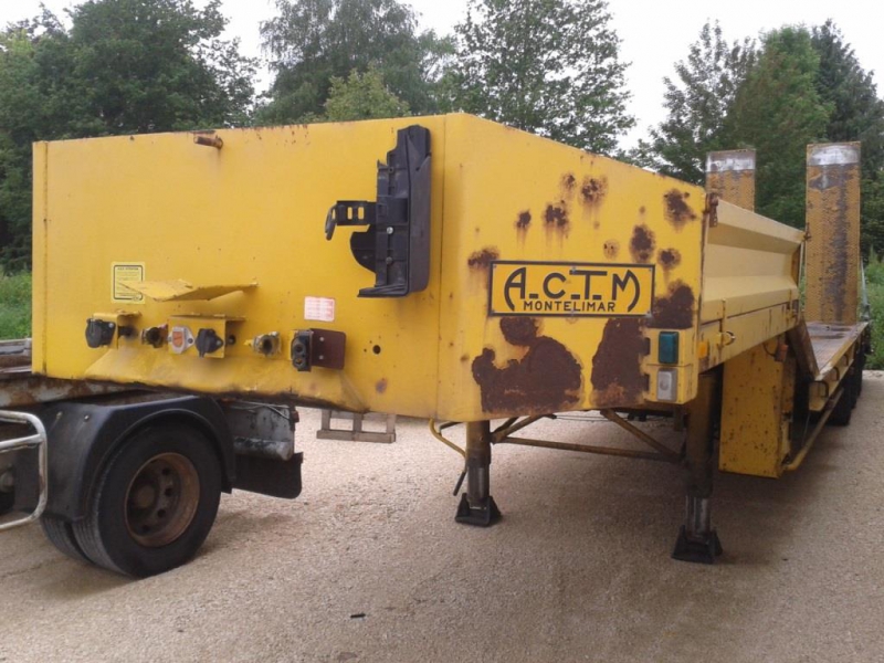 Vo 559 - Semi-remorque 3 essieux porte-engins ACTM - 34/38T PTC - 2002 - Plancher bois dur - Rampes hydrauliques_0
