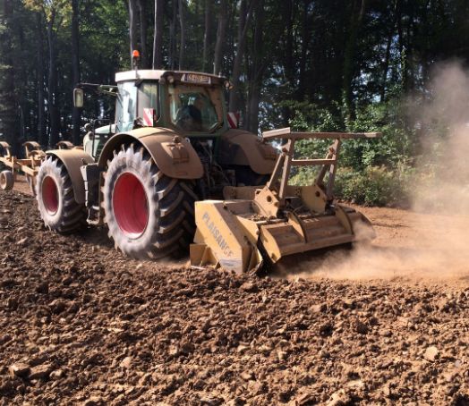 BM 601 broyeur de pierres - Plaisance Équipements - 150 à 400 CV - robustesse et polyvalence_0