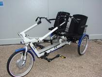 Tricycle médical pour personne à  partir de 12 ans présentant tous types de handicap_0