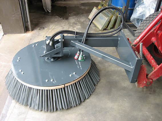 La machine de balayage radiale km90  fil d'acier - knikmops rollmops_0