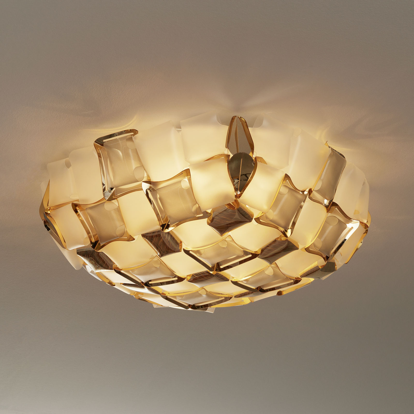 SLAMP MIDA PLAFONNIER, Ø 67 CM, DORÉ/BLANC