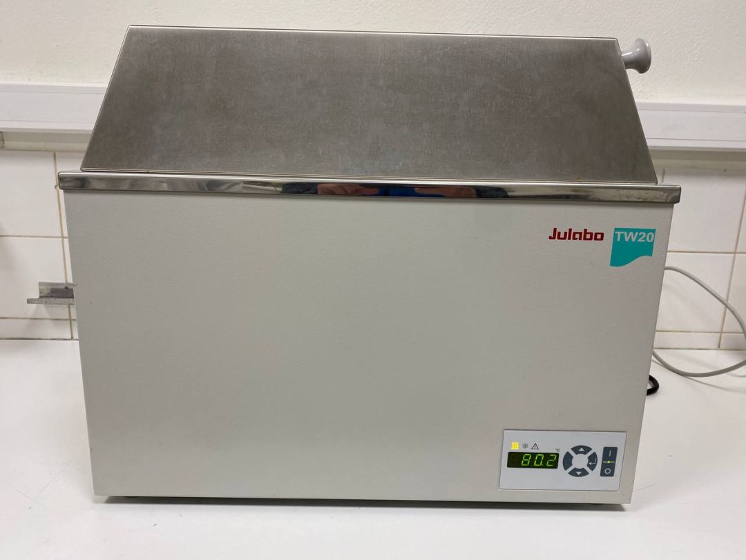 Bain-marie de laboratoire médical tw20 julabo - p2212-1954_0