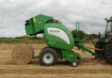 F5600 - presse à balle ronde entièrement automatique - mc hale - poids 3700 kg_0