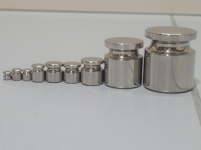 Coffret de 9 poids d'étalonnage ZWIEBEL 1g à 200g classe M1 INOX