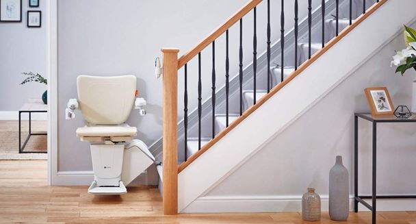 Monte-escaler droit avec rail en aluminium - Handicare 1000_0