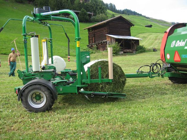 Enrubanneuse agricole Agronic Oy - Modèles 1022 et 1025 - Universelle et grande capacité_0