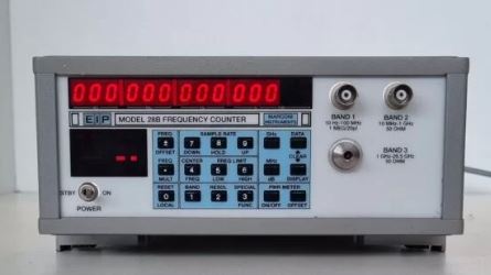28B - Compteur de fréquence EIP Microwave - 10Hz à 26,5GHz - 12 digits - Mesures de fréquence_0