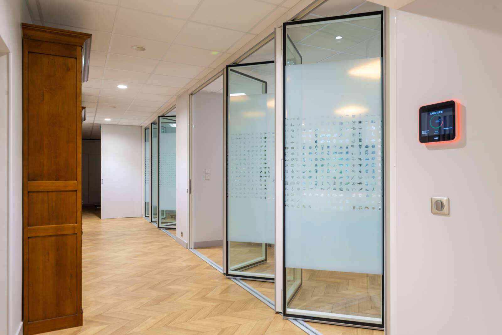 Mur mobile de bureaux - Modularité, Simplicité d'utilisation et Isolation acoustique performante_0