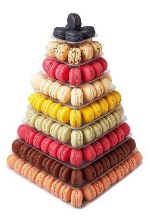 PYRAMIDE POUR 210 MACARONS