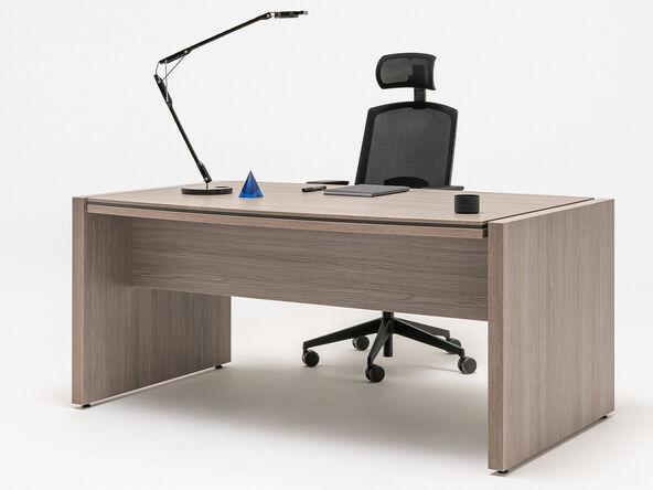 Bureau de direction contemporain avec plan arqué_0