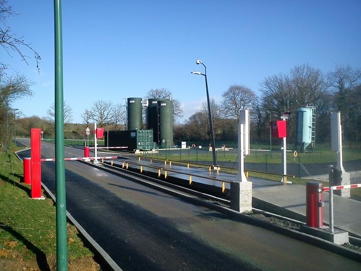 Système de Self-Service SS - Terminal pour pont bascule avec régulation thermique et systèmes d'identification_0