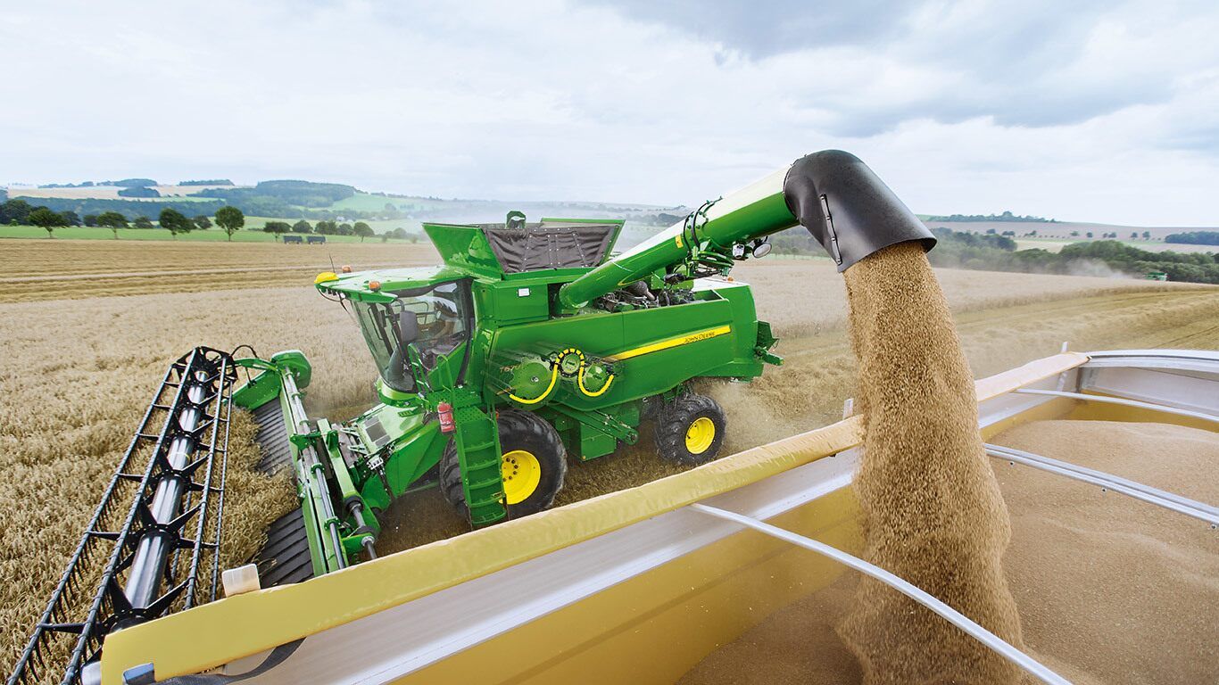 T670 moissonneuse-batteuse John Deere - 335 kW / 455 ch - Moteur PowerTech PSS 9 l avec chenilles larges_0