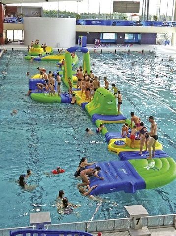 Structure de jeu aquatique modulaire gonflable Wibit_1