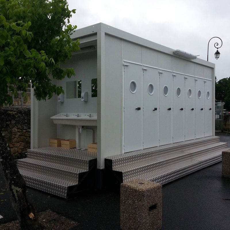 Bloc sanitaire modulaire 14 WC avec lave-mains extérieur - Location - Sebach_0