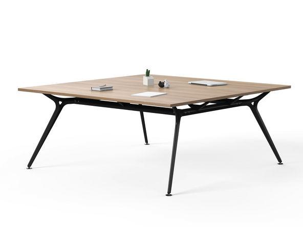 Table de réunion carrée Arkitek Actiu piètement aluminium plateau bois_0