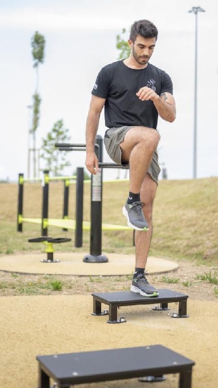 Plateaux steps avec surface PEHD - Gamme Fitness_1