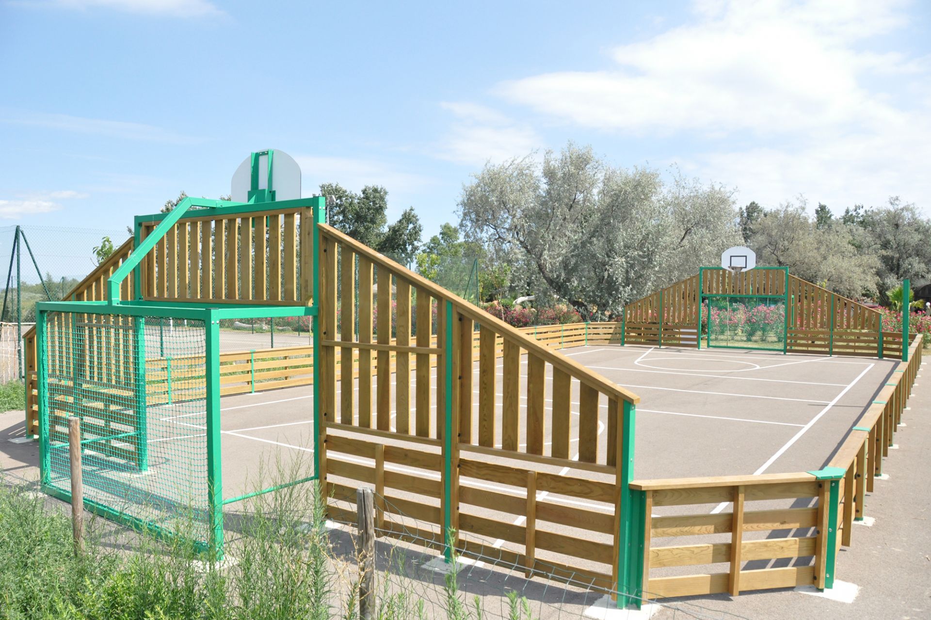 Terrain multisports : modulo métal 1 sol enrobé_0