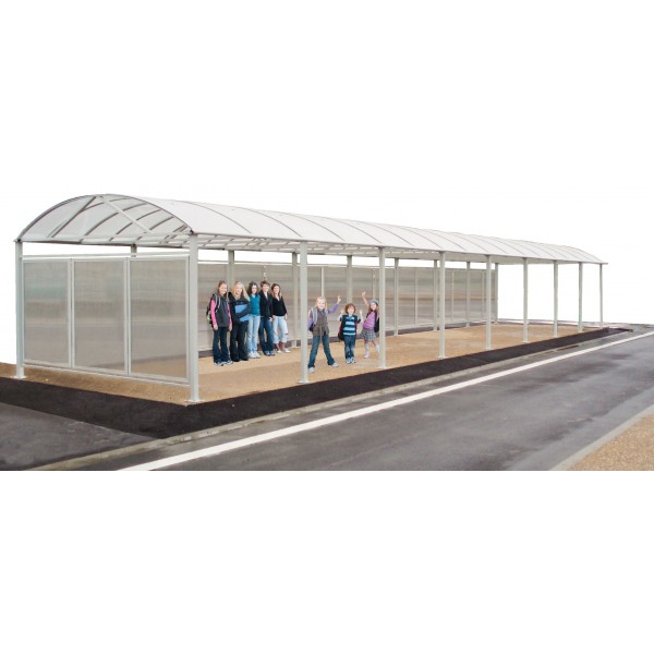 Abri bus xxl / structure en acier / bardage en polycarbonate alvéolaire / 500 x 416 cm_0