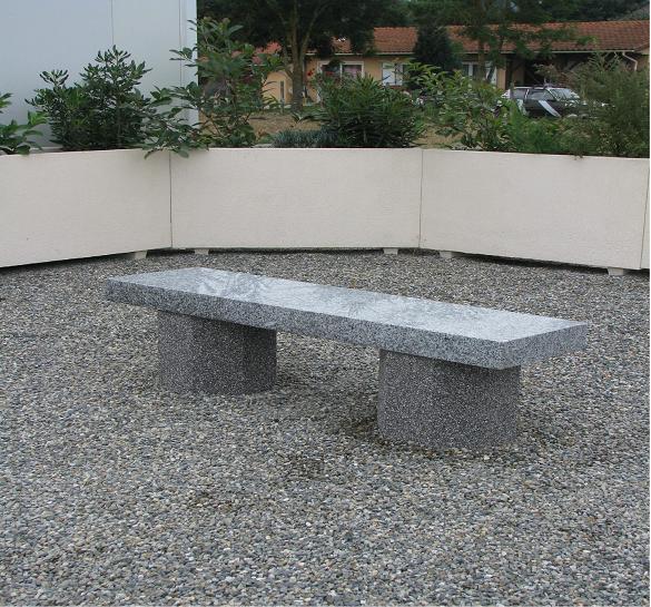 BANQUETTE EN BÉTON 