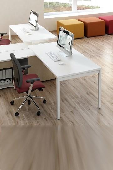 Bureau opératif OGI Y - design moderne avec adaptabilité pour un environnement de travail optimal_0