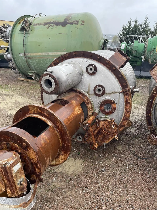 Réacteur inox 316 2000 litres d'occasion avec agitation et demi tige - référence                        :                         c6843_0