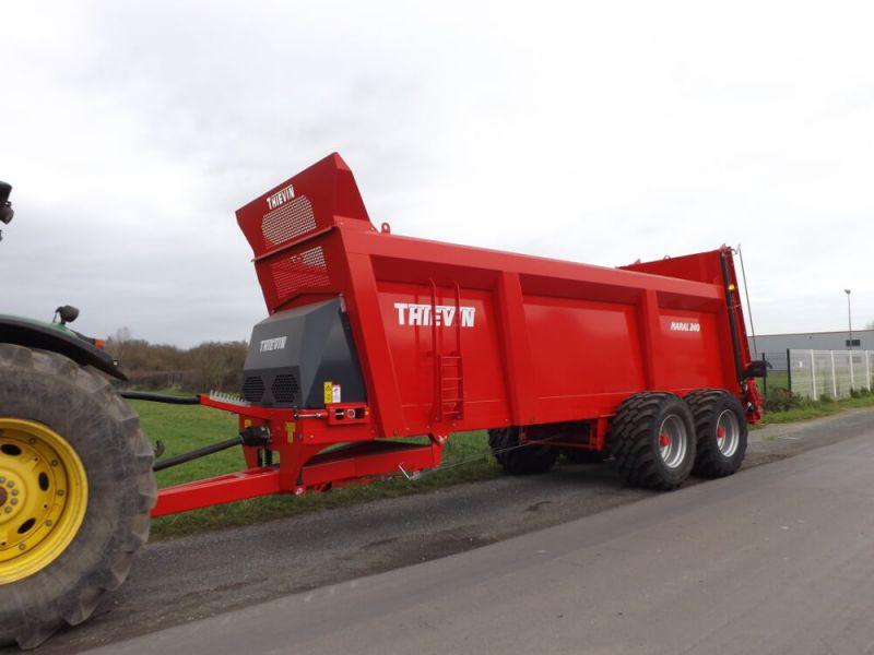 Épandeur à fumier MARAL 240 - Thievin - 24 m³ - PTAC 23,7 T - Hérissons verticaux Ø 900 mm_0