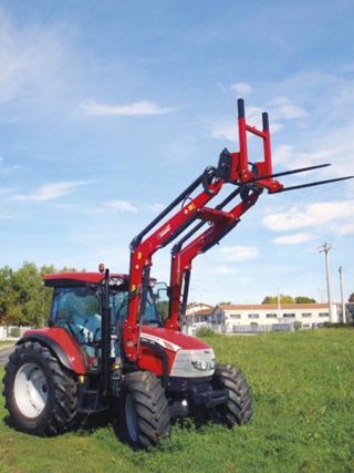 Chargeurs frontaux série cf - bonatti caricatori - pour tracteurs agricoles capables de réaliser de nombreux travaux_0