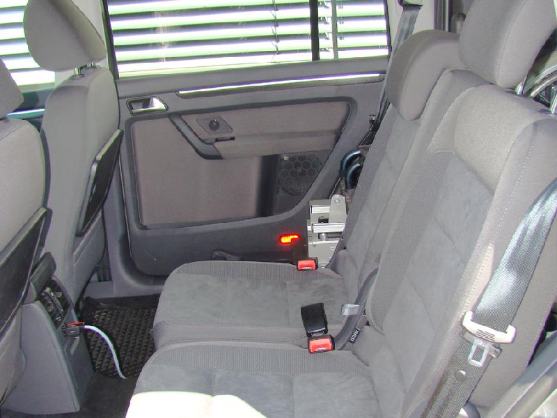 Ladeboy S Vertical - Robot chargeur de fauteuils roulants motorisés ou légers_0