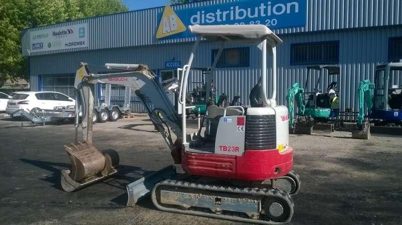 Mini-pelle Takeuchi TB 23 R - 2005 - 2T5 - Attache rapide, 2 godets de terrassement et 1 godet de curage_0