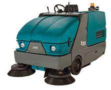 S20 - Balayeuse autoportée compacte Tennant - Robuste et maniable pour espaces étroits_0