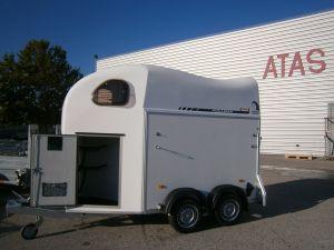 Van Gold One White Line - 1600 kg - Sellerie Pullman 2 - 1 place 1/2 - Toit polyester renforcé_0
