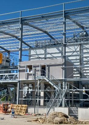 SOPREMA Entreprises - Fabrication et conception de charpentes métalliques sur mesure pour tout type de bâtiment_0